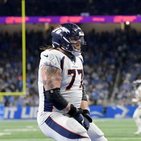 Broncos RG Quinn Meinerz to stay in Los Angeles area for overnight evaluation after elevated heart rate Sunday, source says