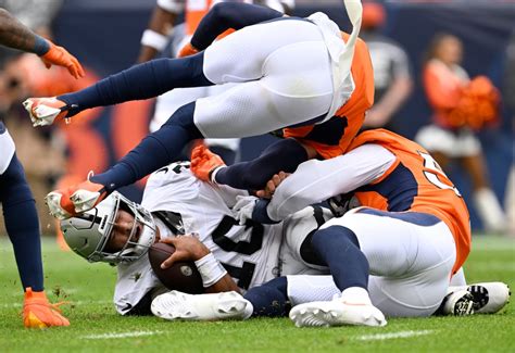 Broncos S Justin Simmons on personal foul vs. Jimmy Garoppolo: “Great acting on Jimmy’s end”