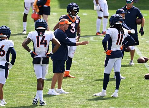 Broncos camp rewind, Day 7: An ugly first two-minute drill for Russell Wilson and company, but a productive day