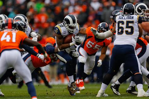 Broncos defense puts historically bad run in rearview mirror to snuff out Bears late