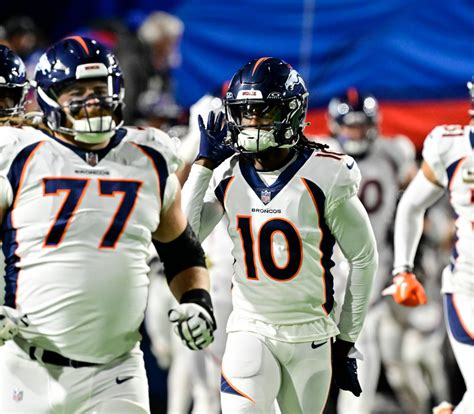Broncos roundtable: Can Denver get above .500 by the time a three-game road trip starts?