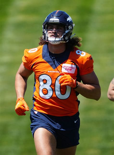 Broncos tight end Greg Dulcich returns to practice, participates fully