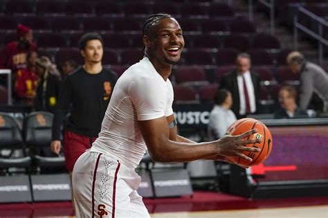 Bronny James warms up before USC game for first time this season after heart issue