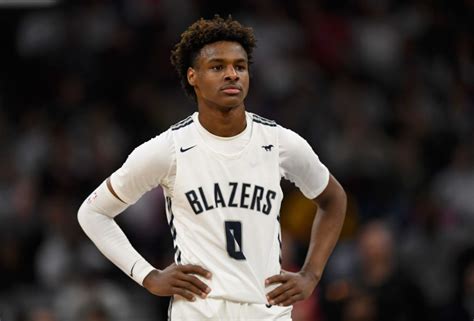Bronny james espn recruiting. James also said Bronny, an 18-year-old freshman at USC, had successful surgery after the July 24 incident, when Bronny went into cardiac arrest while training with the USC basketball team. 