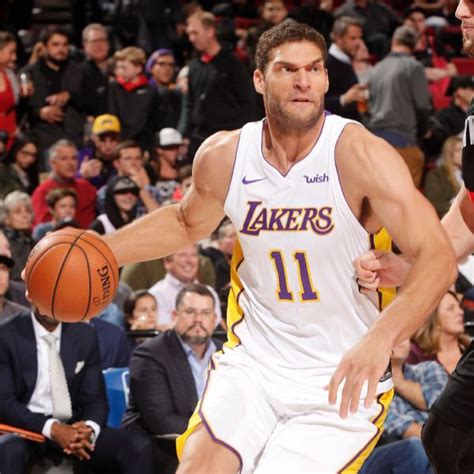 Brook Lopez, Milwaukee Bucks, C - News, Stats, Bio