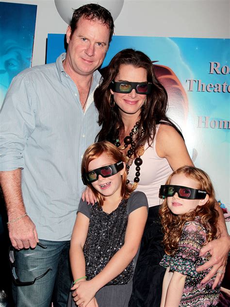 Brooke Shields, Chris Henchy's Family …