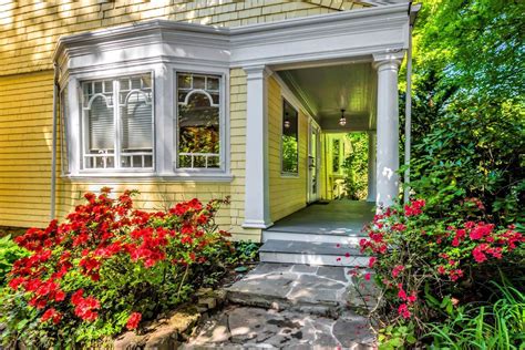 Brookline ma real estate. A haven for those seeking refine. $4,480,000. 6 beds 6.5 baths 5,709 sq ft 4,356 sq ft (lot) 40 Hawes St, Brookline, MA 02446. ABOUT THIS HOME. Longwood, MA home for sale. Exceptional penthouse with 2 bedrooms/2 baths at Longwood Towers in desirable Longwood Medical/Coolidge Corner Area! 