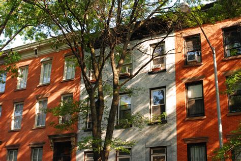 Get free and instant access to the largest database of real estate listings in Manhattan, Brooklyn, Queens and all of NYC's five boroughs on StreetEasy. Key features: • Search NYC apartments....