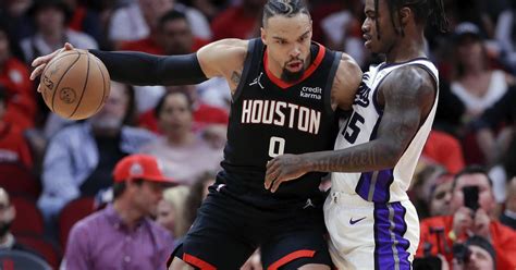 Brooks has big fourth quarter, scores 26 to lead Rockets over Kings 107-89