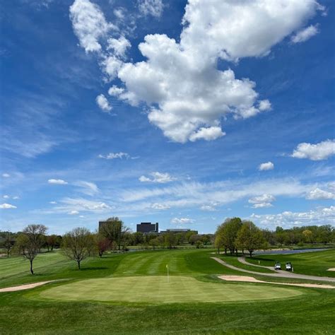 Brookview Golf Course 11 tips from 901 visitors