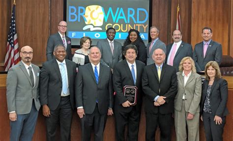 Broward County commissioners to choose new leadership