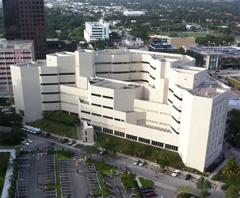 The Broward county jails house an approximate 63,220 inm