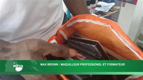 Brown Collins Messenger Douala