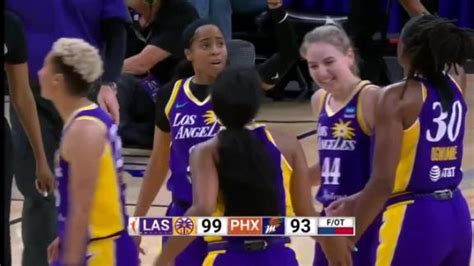Brown scores 26, Sparks get 2nd win over Mercury