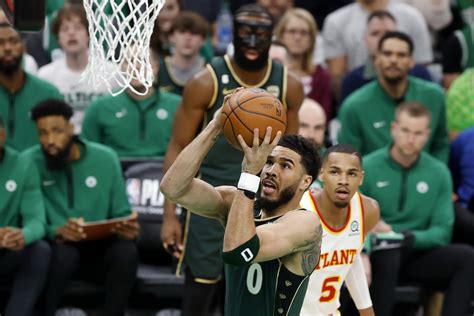 Brown scores 29, Celtics hold off late rally by Hawks 112-99