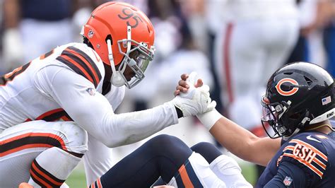 Browns’ Garrett is set to chase Bears’ Fields at site of the quarterback’s rough NFL debut