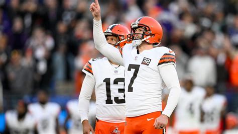 Browns rally to stun Ravens behind Watson’s passing, pick-6 by Newsome, field goal by Hopkins