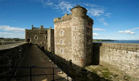 Broxburn to Blackness Castle - 2 ways to travel via taxi, and car