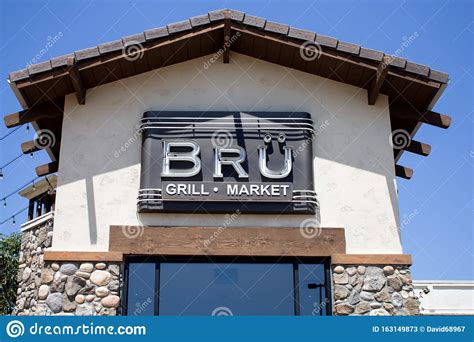 Bru grill and market. Brü new summer dinner menu, happy hour menu and dessert menus are all live now! Check out our web page at www.brugrill.com to see them all. Tonight is going to be fun. I feel a little Strawberry... 