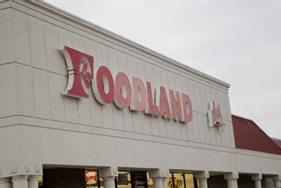 Bruce's Foodland Plus. 202 Greenhill Blvd NW, Fort Payne, AL 35967. Store Phone (256) 845-1970. Monday - Sunday 07:00 am - 10:00 pm (256) 845-1970. Weekly Ad Coupons View Other Locations. Find the Foodland Nearest You. Store Locator. Foodland. Coupons Weekly Ads Recipes.. 