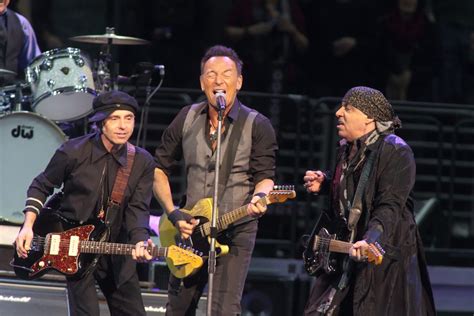 Bruce Springsteen and E Street Band postpone Albany concert