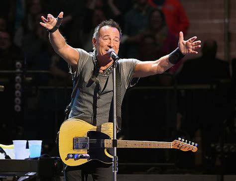 Bruce Springsteen postpones September concerts while receiving medical treatment