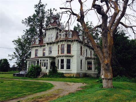 Built in 1876 this haunted Mansion has seen its share of tragic deaths. Over the years it served as a family home, funeral home, and even had a brothel in it.... 