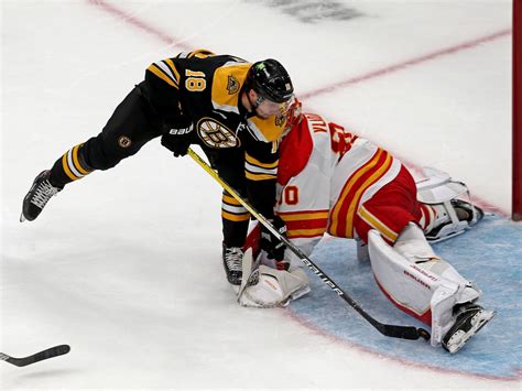 Bruins notebook: Pavel Zacha looks like a fit at center