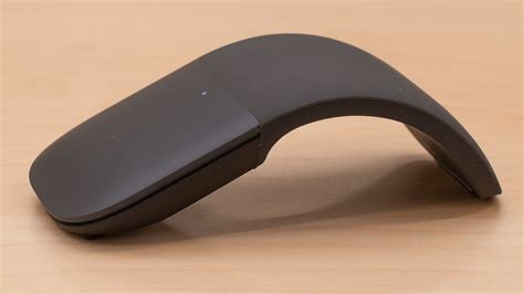 Bruke Microsoft Arc Mouse eller Surface Arc-mus