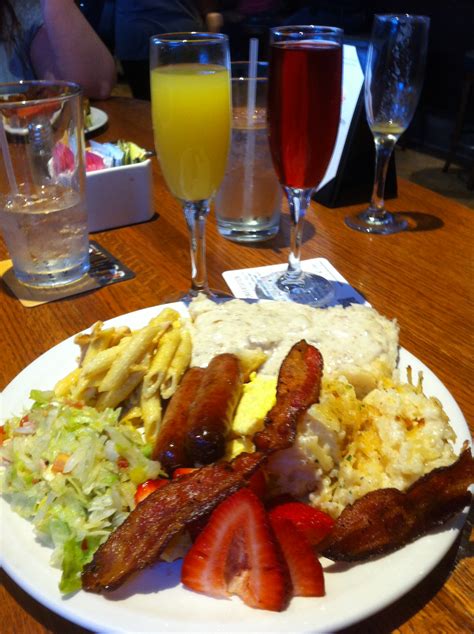 Brunch st louis mo. St. Louis is officially reconnected with Europe, and TPG was on board Lufthansa's inaugural flight from the city to Frankfurt. St. Louis is officially reconnected with Europe. The ... 