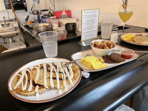 Brunches wilmington nc. Vochos Urban Mexican Kitchen. Mayfaire has over 20 dining options to satisfy every palate. Whatever you’re hungry for, Mayfaire has it. 