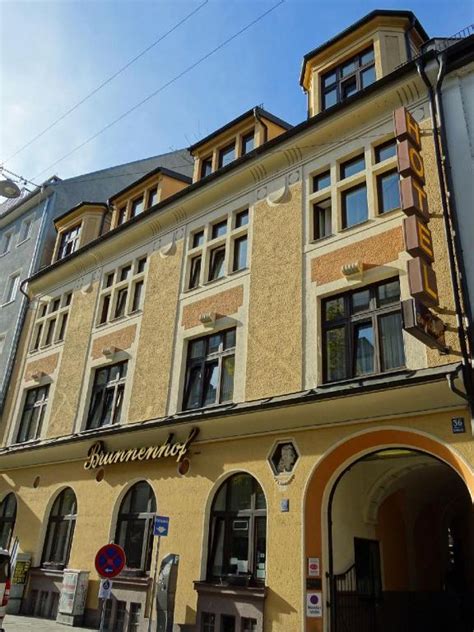 Brunnenhof City Center - Skyscanner Hotels