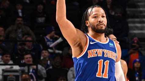 Brunson scores 29 points to lead Knicks past 76ers 128-92 for 3rd straight win