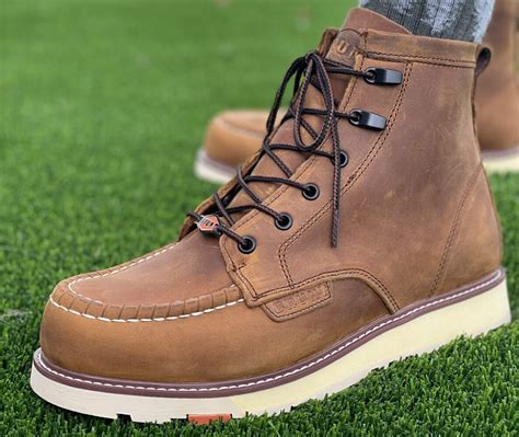 Brunt marin boots. Oct 25, 2023 · Brunt Workwear has been preparing for the next phase of growth with a spate of new leadership appointments. The startup brand, which launched in 2020 and specializes in boots and apparel for ... 