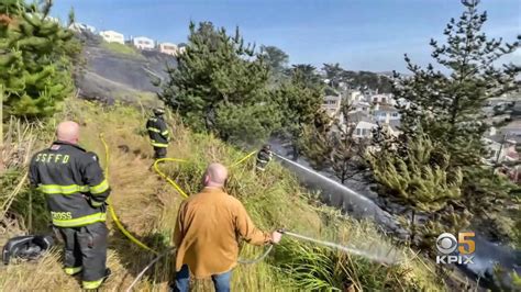 Brush fire breaks out in Daly City, south of John Daly Boulevard overpass