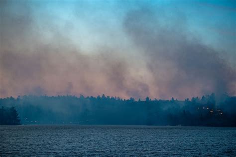 Brush fire burns near Lynn Reservoir