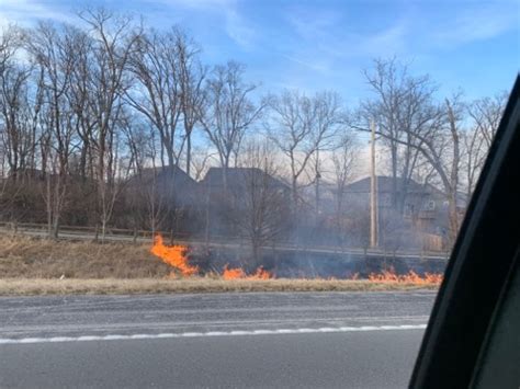 Brush fire causes lane closures on I-495 in Middleboro