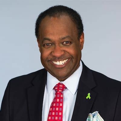 Bryan busby husband. Bryan Busby Biography Bryan Busy is an American meteorologist and eight-time Emmy Award winner who has worked at KMBC9 since 1985. He is also the chief meteorologist for the Chiefs Fox football broadcast as well as NewsRadio 980 and 88.1 FM, KMBZ. 
