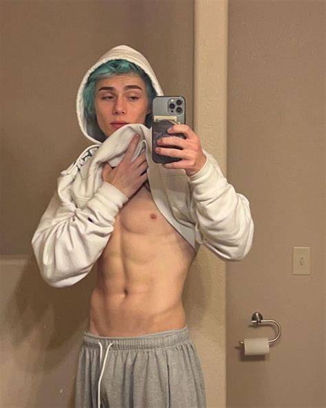 Bryce Mckenzie Onlyfans Nude