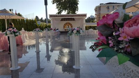 Bu evlendirme dairesi, Yunus Emre Kültür Merkezi olarak da bilinen Bakırköy Belediye Tiyatrosu'nun içinde konumlanmış durumda.