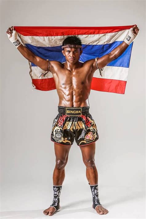 Buakaw Kimdir.