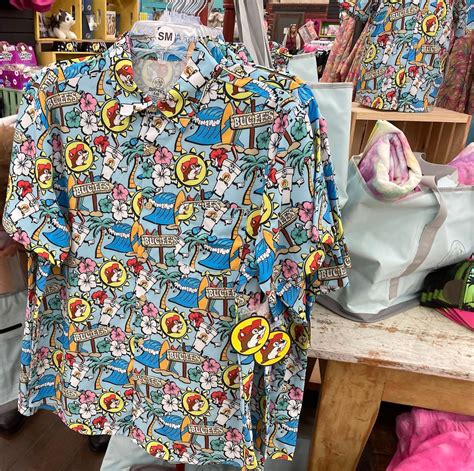 Buc ee's clothing. Things To Know About Buc ee's clothing. 