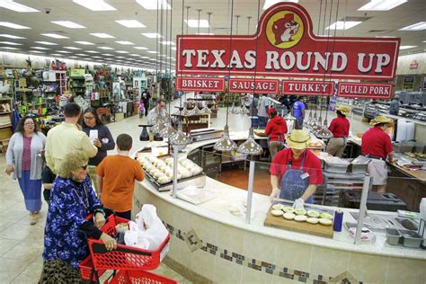 Buc-ee’s carries a wide range of merchandise, including clothing, Texas-themed souvenirs, home decor and toys. Yelp reviewers state that some of the products are similar to the goo.... 