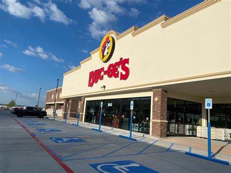 Buc-ee's: One Gas Station Experience of a Lifetime - See 11 traveler reviews, candid photos, and great deals for Crossville, TN, at Tripadvisor.. 
