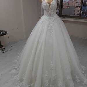 Buca Gelinlikçileri Buca Gelinlik Firmaları Düğü. 