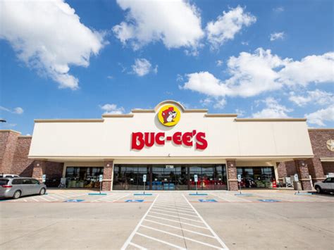 Bucees ky. Buc-ee's are big – but how big are they? There are 47 Buc-ee’s locations across the U.S., 34 in Texas and 13 in other states. All of them are open 24 hours a day, 365 days a year. 