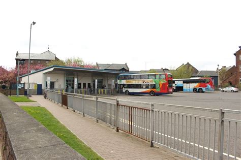 Buchanan bus Station to Arbroath - 3 ways to travel via