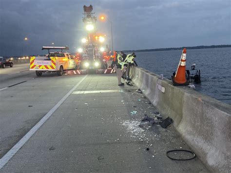NOW PLAYING ABOVE. JACKSONVILLE, Fla. — UPDATE 9/27/21 6:30 p.m.: Two southbound lanes on the Buckman Bridge are back open. The Florida Department of Transportation said there was a slight .... 
