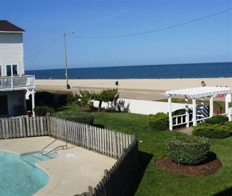 Buckroe Beach Condos for Rent - Hampton, VA