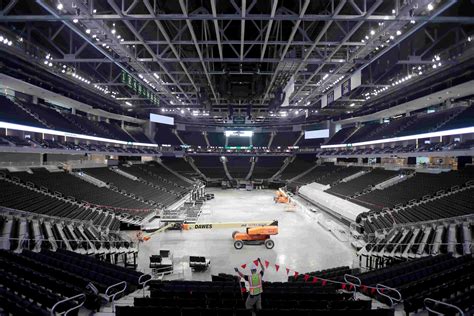 Bucks arena. Jul 29, 2015 · He noted that there is no long-term commitment from the state to operate and maintain the arena and the Bucks and team owners are responsible for maintenance and cost overruns. The $250 million initially coming from taxpayers includes $47 million from the city of Milwaukee in the form of a parking structure and tax increment financing. 